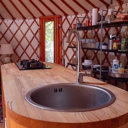 Forest Yurt * ليكسوري